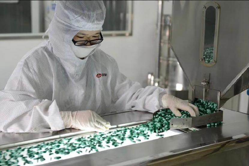 Shijiazhuang Yiling Pharmaceutical merupakan perusahaan farmasi teknologi tinggi dengan mempromosikan kemajuan pengobatan tradisional Cina. Menghadapi kemajuan zaman, obat tradisional Cina bisa bertahan dalam situasi saat ini