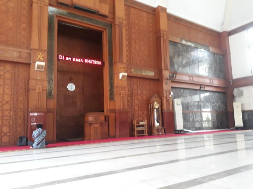 Masjid Balai Kota Depok, Jawa Barat (ilustrasi). Pemerintah Kota (Pemkot) Depok, Jawa Barat mendorong para pengurus rumah ibadah untuk mengurus Izin Mendirikan Bangunan (IMB).