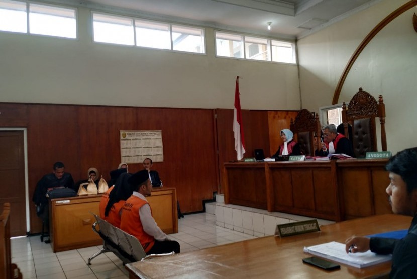 Sidang kedua kasus video pornografi yang ramai dengan nama Vina Garut digelar di Pengadilan Negeri Garut, Rabu (3/12).
