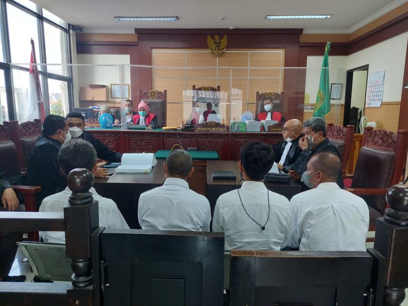 Sidang lanjutan kebakaran Lapas Kelas 1 Tangerang dengan agenda saksi ahli kelistrikan di Pengadilan Negeri Kota Tangerang, Selasa (10/5/2022). 