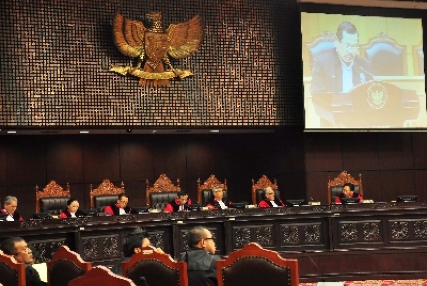 Sidang Mahkamah Konstitusi (MK)