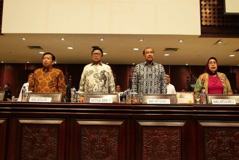 Sidang Paripurna ke-3 DPD RI Tahun Sidang 2018-2019 menetapkan Pimpinan Alat Kelengkapan.