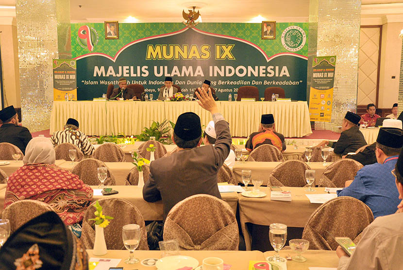 Sidang Pleno Munas IX MUI di Surabaya, Jawa Timur, Rabu (26/8).