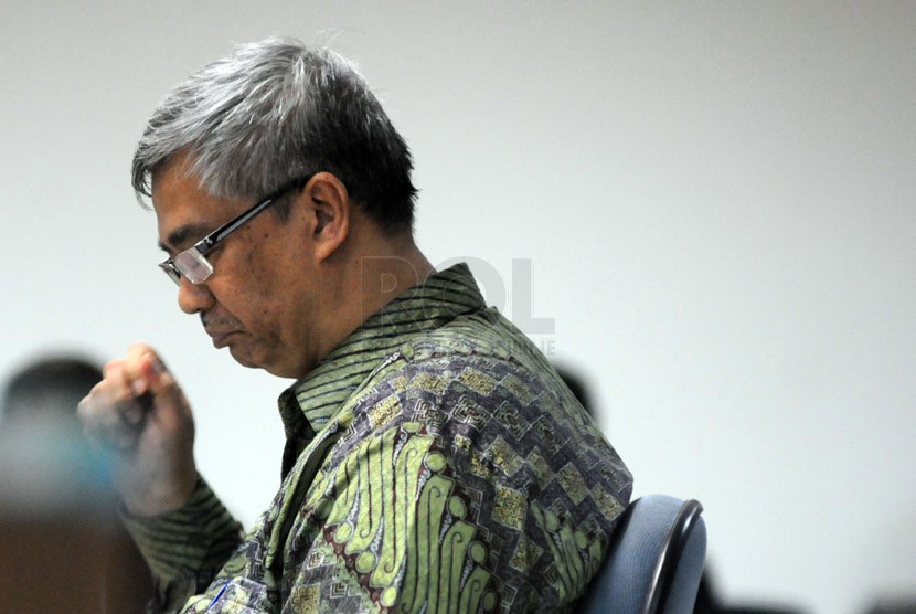 Sidang perdana mantan Ketua MK Akil Mochtar di Pengadilan Tipikor, Jakarta, Kamis (20/2).  (Republika/Aditya Pradana Putra)