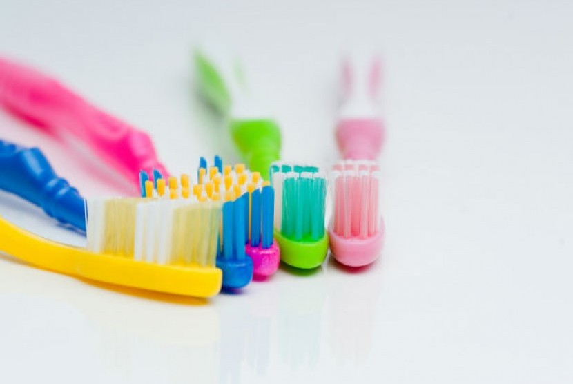 Kesehatan gigi dan mulut harus dijaga selama pandemi dengan sikat gigi teratur (Foto: ilustrasi sikat gigi)