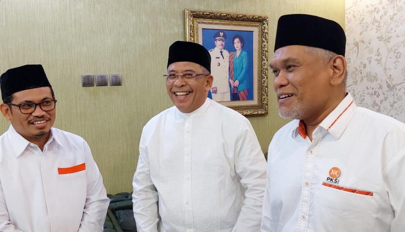 Silaturahim Dewan Pengurus Wilayah (DPW) Partai Keadilan Sejahtera (PKS) Sulsel ke kediaman tokoh politik Sulsel, Ilham Arief Sirajuddin, Selasa (5/4/2022)