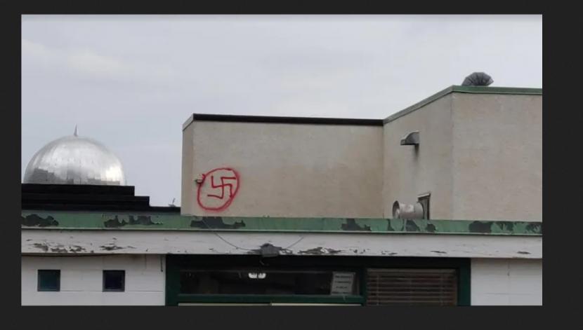 Simbol swastika ditemukan di dinding Masjid Baitul Hadi di London, Kanada