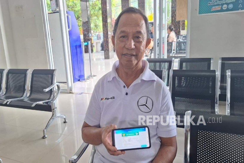 Program JKN Dampingi Simon Jalani Pengobatan Mata