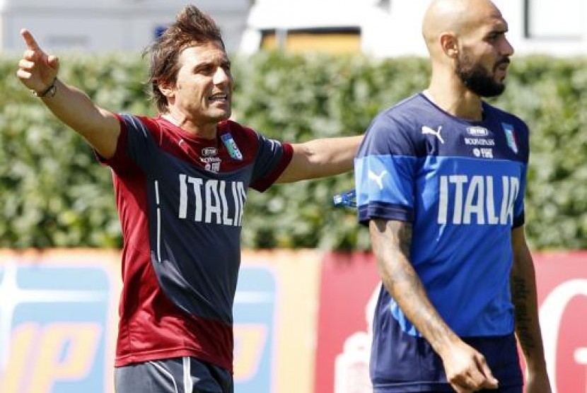 Simone Zaza (kanan)