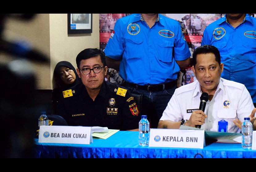  Sinergi positif Bea Cukai dan Badan Narkotika Nasional berhasil menggagalkan penyelundupan narkotika dari Penang, Malaysia ke Nanggroe Aceh Darussalam. 