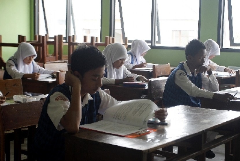 Kemenag Susun Modul Penguatan Literasi Guru Madrasah . Foto: Siswa madrasah (ilustrasi).