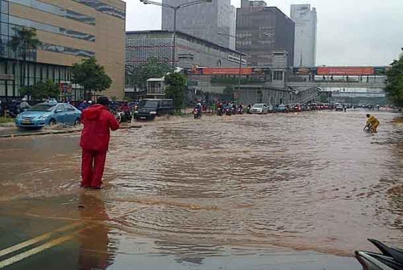 Situasi di jalan Thamrin, Jakarta Pusat., Jumat (18/1) pagi.