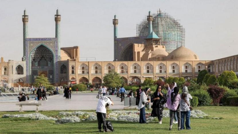 Situs Ikonik Masjid Shah Isfahan Iran Alami Kerusakan Saat Restorasi. Masjid Bersejarah Isfahan Abad ke-17 Rusak Saat Restorasi