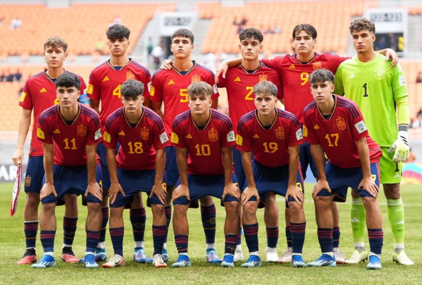 Skuad Spanyol U-17 ketika melawan Jerman U-17 di perempat final Piala Dunia U-17, di JiS, Jumat (24/11/2023). 