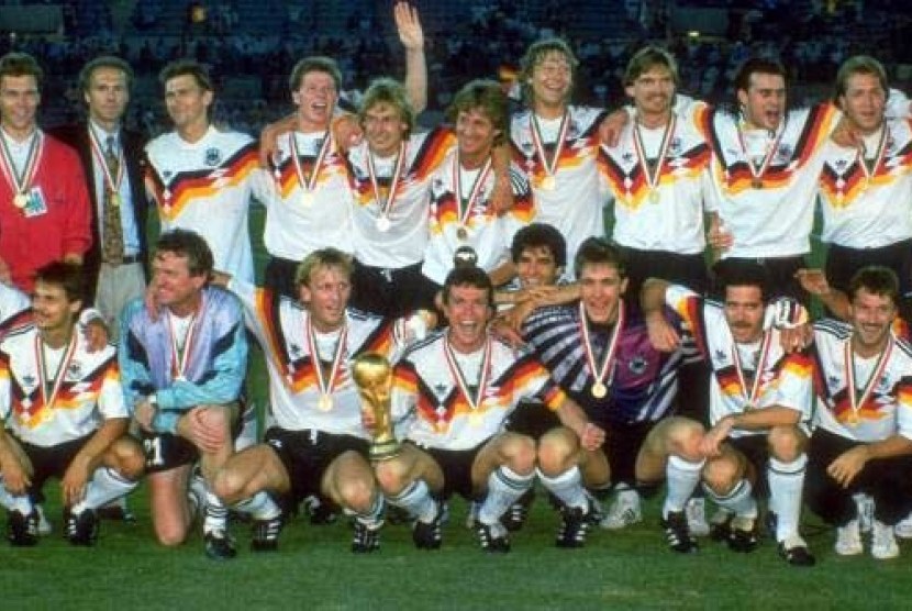 Skuat Jerman yang menjuarai Piala Dunia 1990.