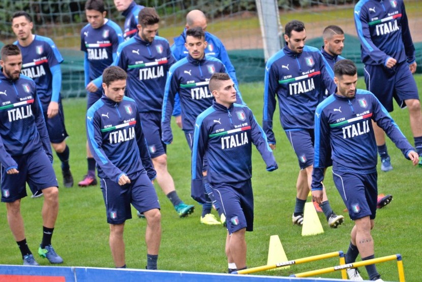 Skuat timnas Italia berlatih di Coverciano Sport Center, Florence, Italia, Selasa (8/11). Italia akan melakoni dua laga internasional pada waktu dekat.