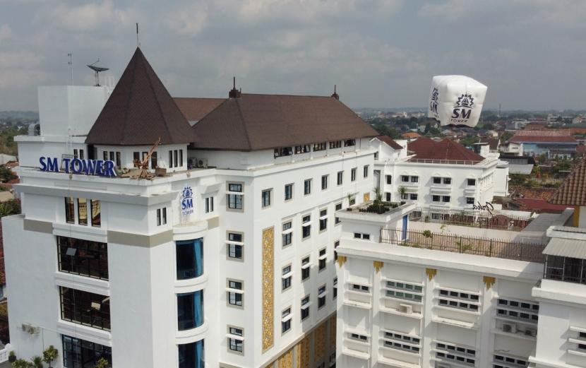 SM Tower and Convention menjadi tambahan lini baru amal usaha Muhammadiyah di bawah naungan Suara Muhammadiyah. Bangunan dengan tinggi delapan lantai ini menjadi pilar dakwah di bidang ekonomi dan pariwisata di jantung Kota Yogyakarta. Tempat ini juga menjadi hotel pertama yang dibangun oleh Muhammadiyah.
