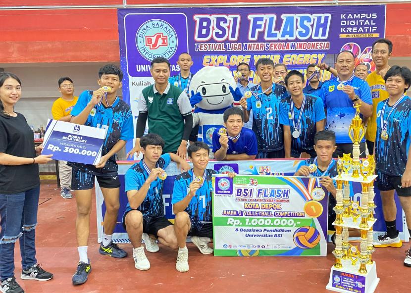SMA Al Nur Cibinong berhasil mempertahankan prestasi sebagai juara 1 di Volleyball Competition BSI FLASH 2024 Kota Depok.