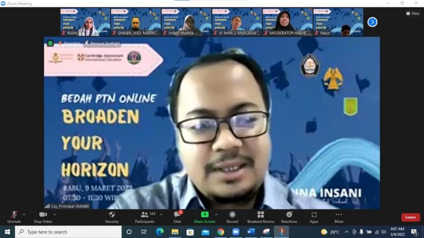 SMA Bosowa Bina Insani (BBI) Bogor mengadakan Bedah PTN Online 