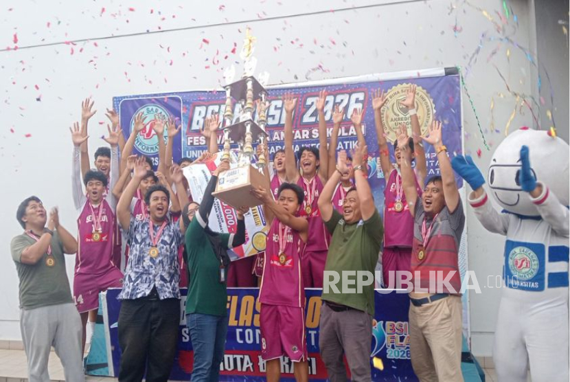 Akhirnya Juara! SMAN 10 Kota Bekasi Raih Mahkota Basket BSI Flash 2026