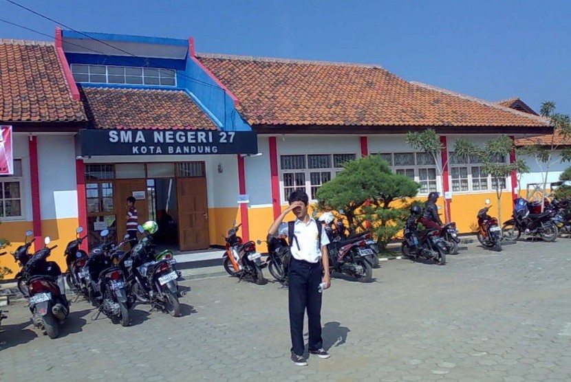 SMAN 27 Bandung Jadi Sekolah Perintis Sadar Hukum di Jabar | Republika ...