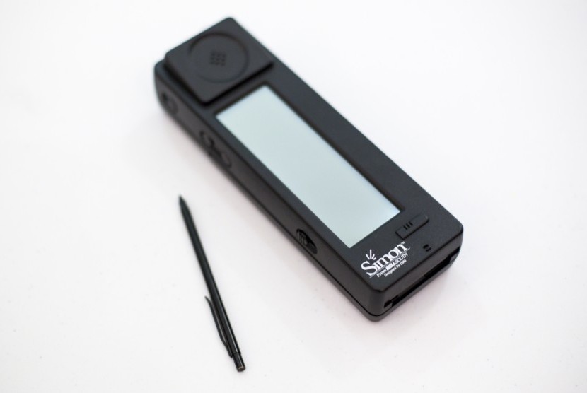 Smartphone pertama di dunia, IBM Simon.