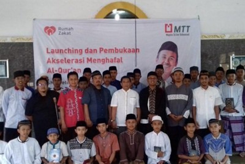 SMK Peternakan Juara MTT Subang meresmikan karantina tahfiz Alquran yang bertempat di Rumah Tahfidz Abu Darda, Kecamatan Cisalak, Subang. 