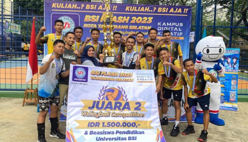 SMKN 2 Kabupaten Tangerang berhasil meraih juara 2 dalam perebutan kejuaraan Cabor (Cabang Olah Raga) voli, Selasa (23/5/2023), yang berlangsung di BSI Sport Center, Universitas BSI (Bina Sarana Informatika) kampus BSD, Tangerang Selatan. 