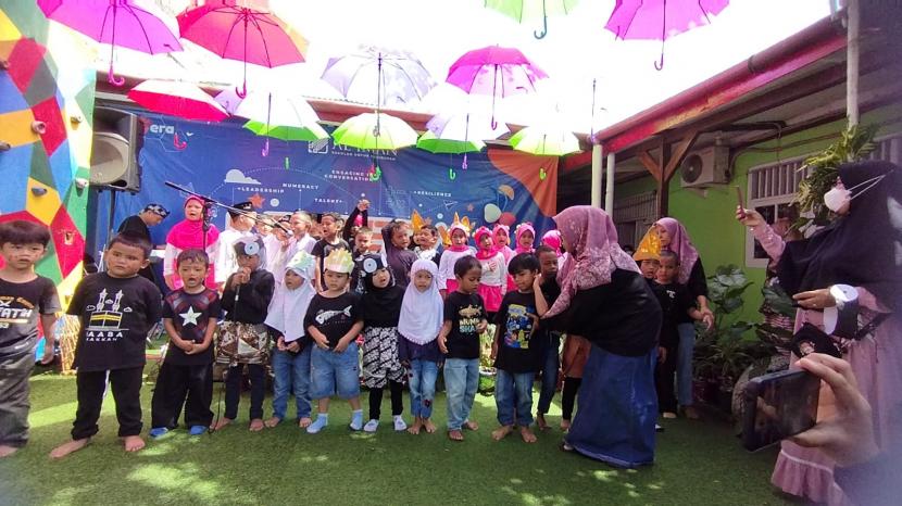 SMP Islam Al-Iman, Bojonggede, Bogor, kembali berhasil meraih akreditasi A (Unggulan).