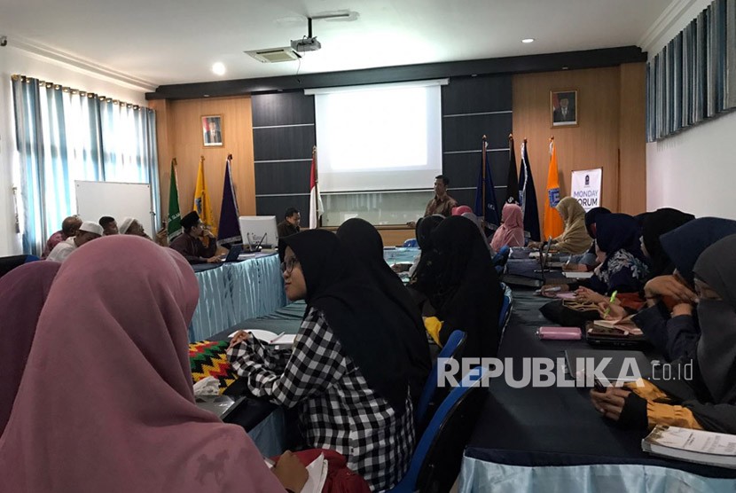 Soft Launching Pusat Studi Kitab Klasik Islam STEI Tazkia dan Seminar Pemikiran Ekonomi Islam