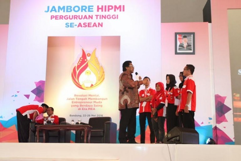 Sosialisasi empat pilar dalam Jambore HIPMI.