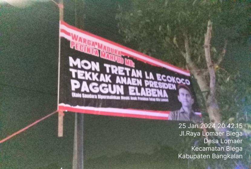 Spanduk warga Madura Jawa Timur terkait Pilpres 2024