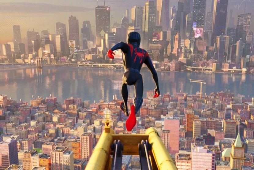 Spider-Man: Into the Spider-Verse, salah satu rekomendasi film animasi yang bisa ditonton di Netflix saat libur panjang.