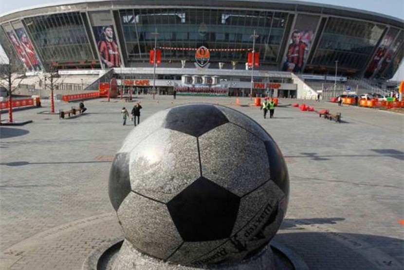 Stadion Donbass Arena, Donetsk, Ukraina, menjadi salah satu tempat tuan rumah penyelenggaraan pertandingan Piala Eropa 2012. 