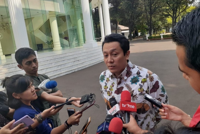 Staf Khusus Presiden yang juga Ketua Umum PKPI Diaz Hendropriyono. Stafsus Presiden memaparkan target Presiden Jokowi menurunkan emisi gas rumah kaca.