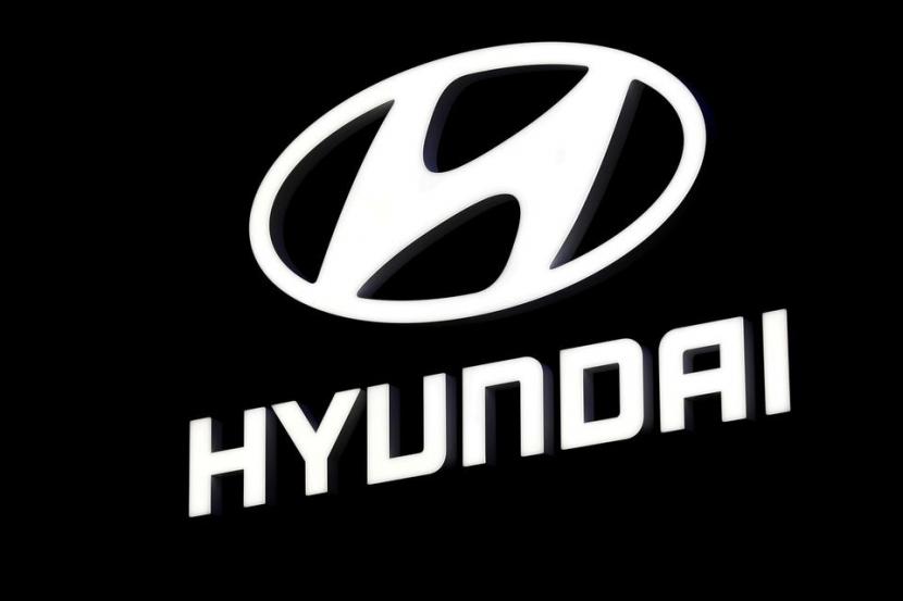 Stan Hyundai menampilkan logo perusahaan di North American International Auto Show di Detroit, Michigan, AS 16 Januari 2018. Foto ilustrasi.