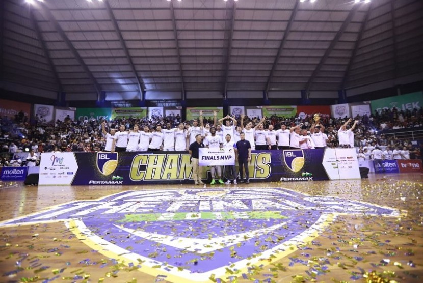 Stapac Jakarta Juara IBL Pertamax 2018/2019.