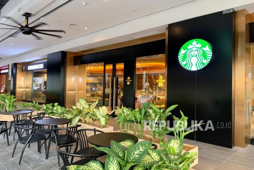 Starbucks telah menutup puluhan gerai di Malaysia di tengah maraknya boikot merek dan produk pro-Israel.