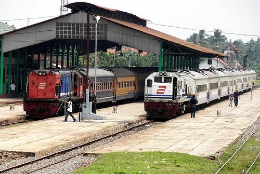 Dalam Dua Hari Dua Orang Tertabrak Kereta Di Kroya