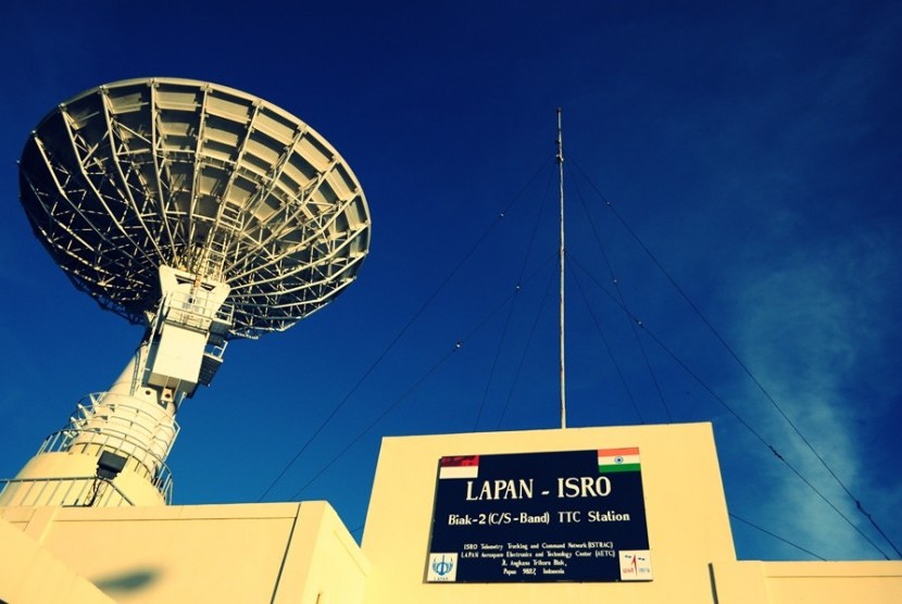 Stasiun radar ruang angkasa (ilustrasi)