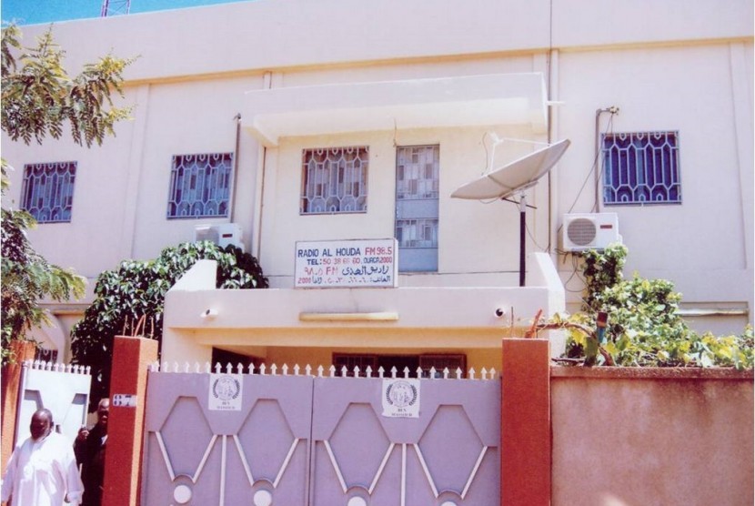Stasiun Radio Al-Houda, Kamerun