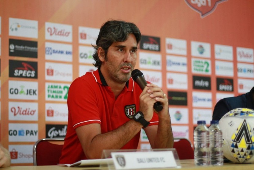 Pelatih Bali United Stefano Cugurra