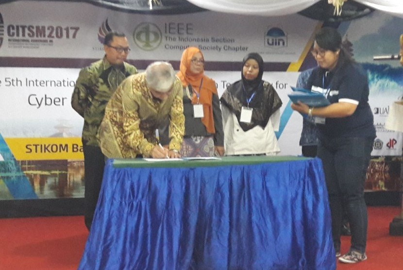 STMIK Nusa Mandiri menandatangani MoU dengan Johannes Kepler Unversity Linz, Austria.