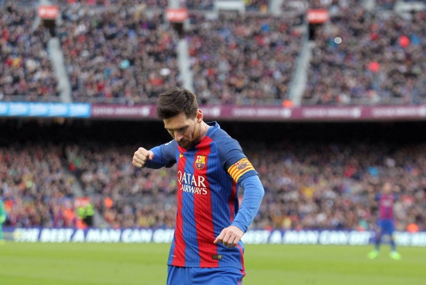 Striker Barcelona, Lionel Messi dalam suatu laga di Camp Nou.