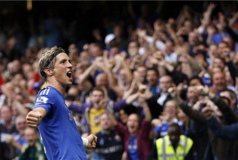 Striker Chelsea, Fernando Torres, meluapkan emosinya usai menjebol gawang Newcastle United di laga Liga Inggris di Stadion Stamford Bridge, London, Sabtu (25/8). 