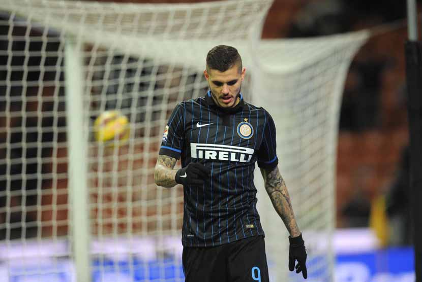 Striker Inter Milan asal Argentina, Mauro Icardi, tidak melakukan selebrasi usai menjebol gawang Palermo dalam laga Serie A Italia di Stadion Giuseppe Meazza, Milan, Ahad (8/2). 