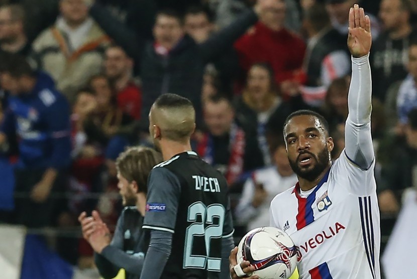 Striker Olympique Lyon, Alexandre Lacazette.