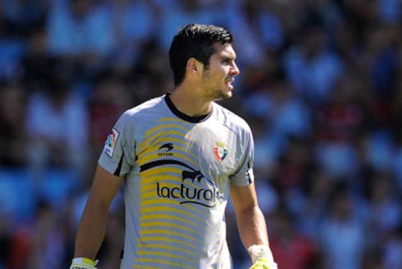 Striker Osasuna, Kike Sola.