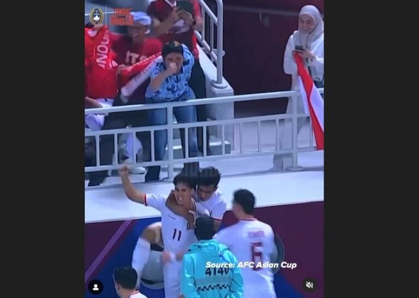 Striker Timnas Indonesia U-23, Rafael Struick, melakukan selebrasi usai menjebol gawang Korea Selatan di laga perempat final Piala Asia U-23 2024 di Stadion Abdullah bin Khalifa, Doha, Qatar, Jumat (26/4/2024) dini hari WIB.