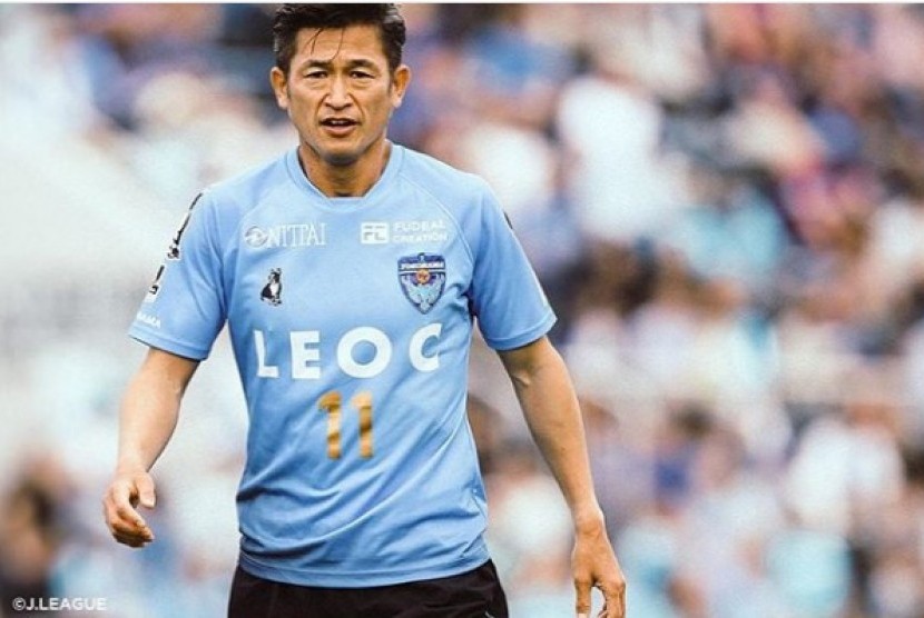 Mantan penyerang Yokohama FC Kazuyoshi Miura yang kini mencari klub baru.